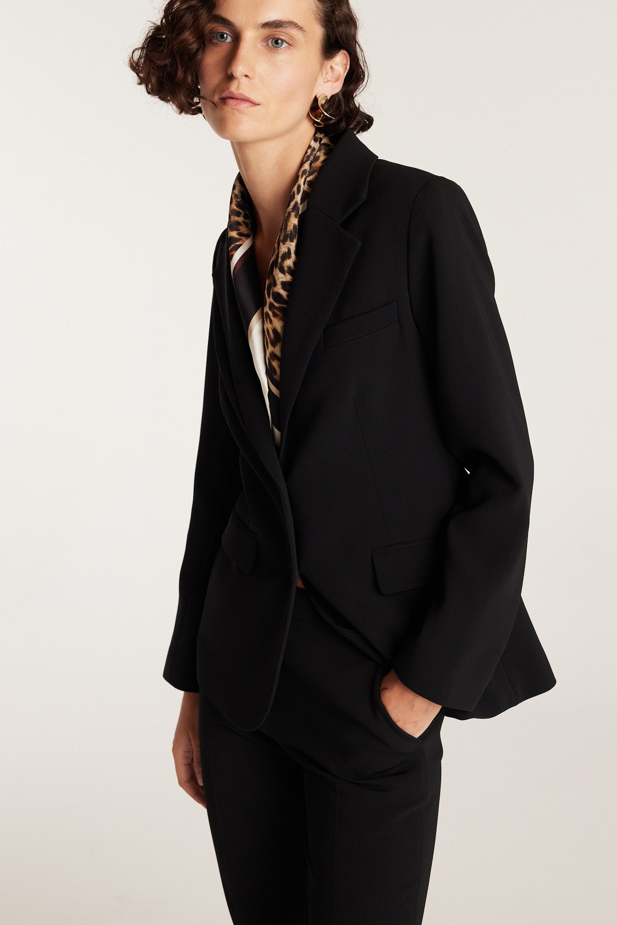 Classic Jacket - Black-Perri Cutten