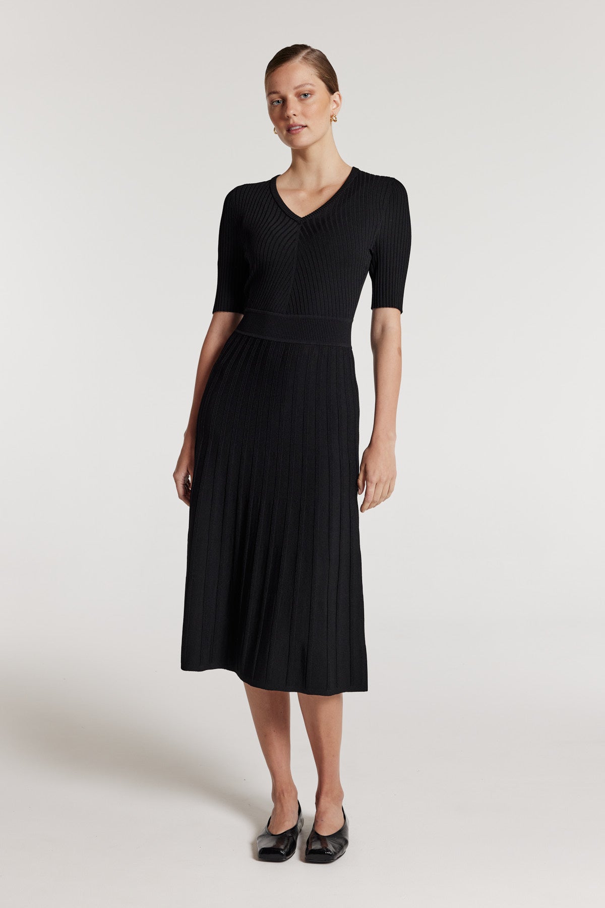 Nicola Knit Dress - Black-Perri Cutten