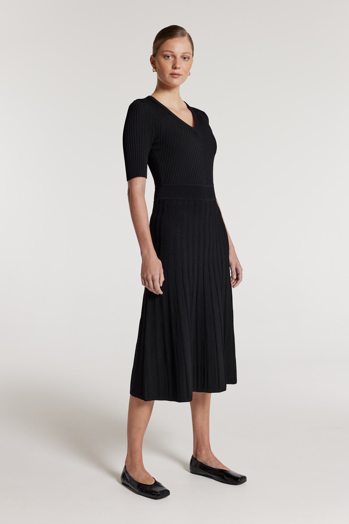 Nicola Knit Dress - Black-Perri Cutten