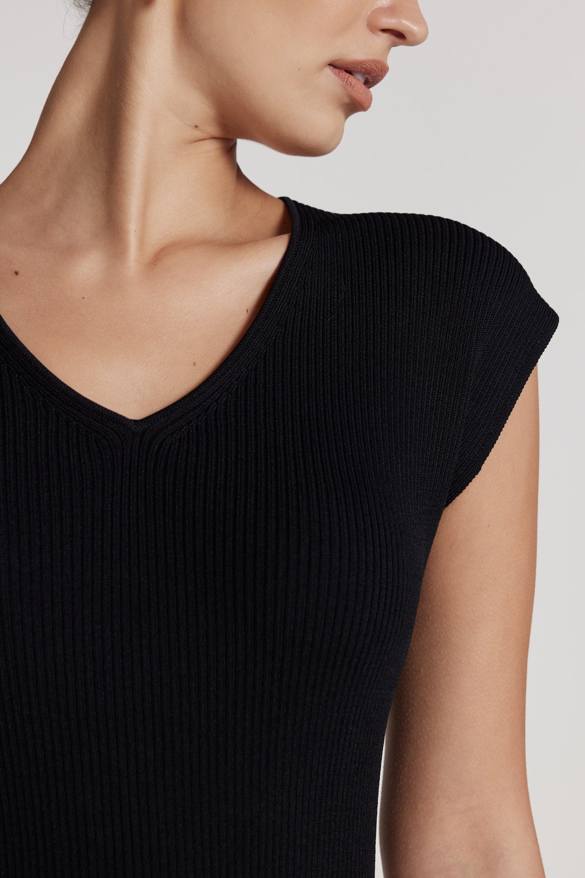 Ava Knit Top - Black-Perri Cutten